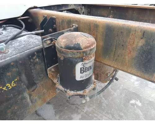BENDIX AD-9 AIR DRYER (BRAKE)