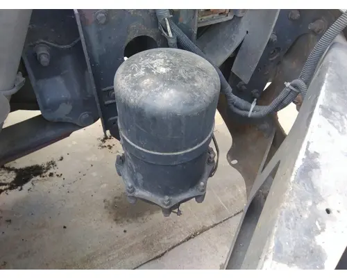 BENDIX AD-9 AIR DRYER (BRAKE)