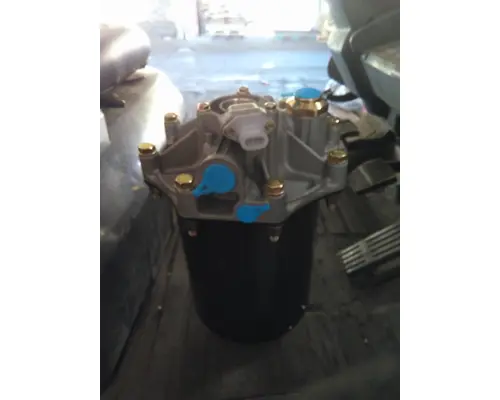 BENDIX AD-9 AIR DRYER (BRAKE)