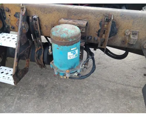 BENDIX AD-9 AIR DRYER (BRAKE)