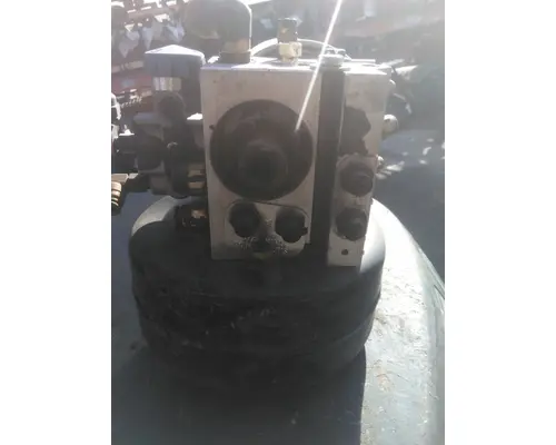 BENDIX AD-IS AIR DRYER (BRAKE)