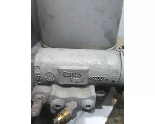 BENDIX AD-IS AIR DRYER (BRAKE)