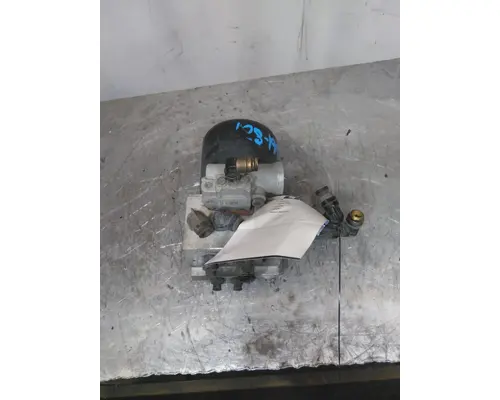 BENDIX AD-IS AIR DRYER (BRAKE)