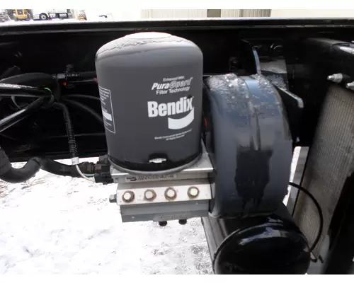 BENDIX AD-IS AIR DRYER (BRAKE)