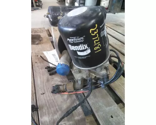 BENDIX AD-IS AIR DRYER (BRAKE)