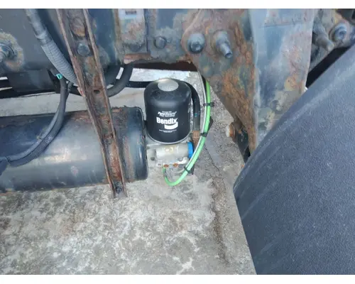 BENDIX AD-IS AIR DRYER (BRAKE)