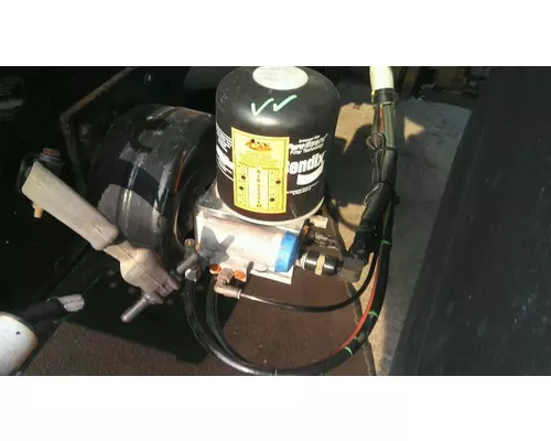 BENDIX AD-IS AIR DRYER (BRAKE)
