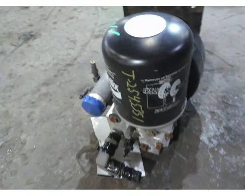 BENDIX AD-IS AIR DRYER (BRAKE)