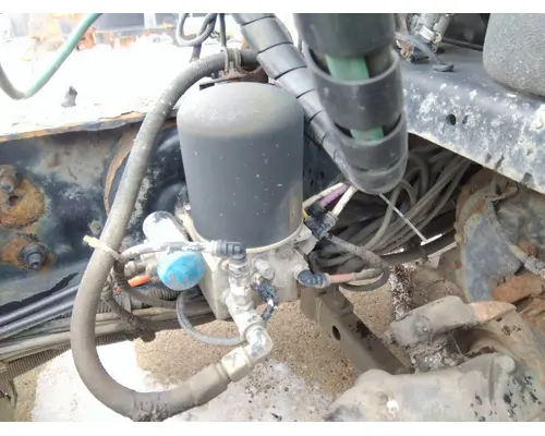 BENDIX AD-IS AIR DRYER (BRAKE)