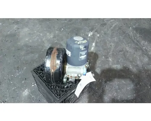 BENDIX AD-IS AIR DRYER (BRAKE)