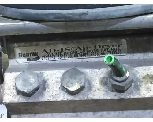 BENDIX AD-IS AIR DRYER (BRAKE)