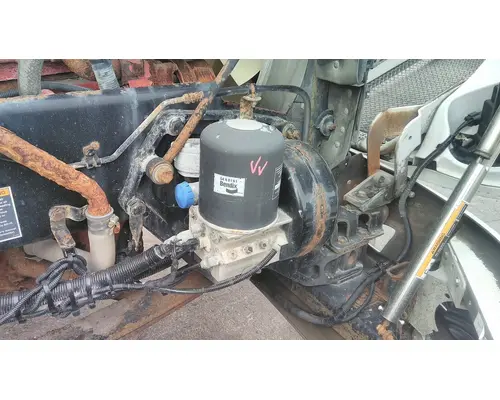 BENDIX AD-IS AIR DRYER (BRAKE)