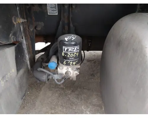 BENDIX AD-IS AIR DRYER (BRAKE)