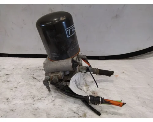 BENDIX AD-IS AIR DRYER (BRAKE)