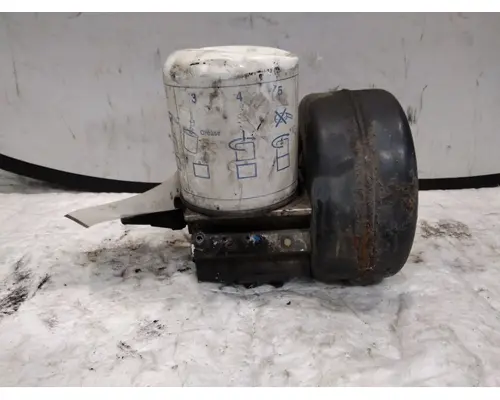 BENDIX AD-IS AIR DRYER (BRAKE)