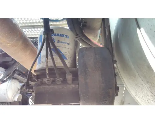 BENDIX AD-IS AIR DRYER (BRAKE)