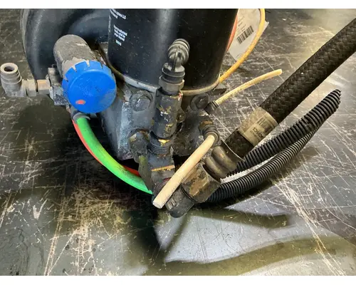 BENDIX AD-IS Air Dryer