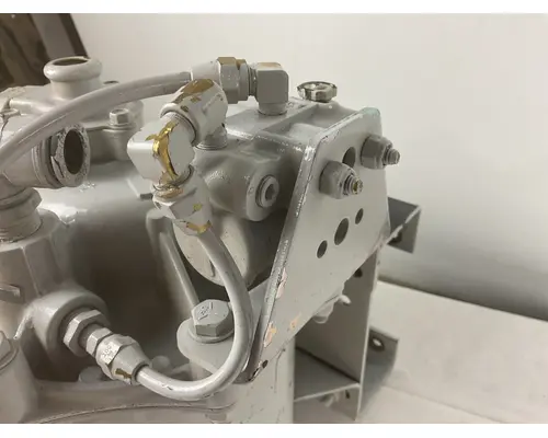 BENDIX AD9 AIR DRYER
