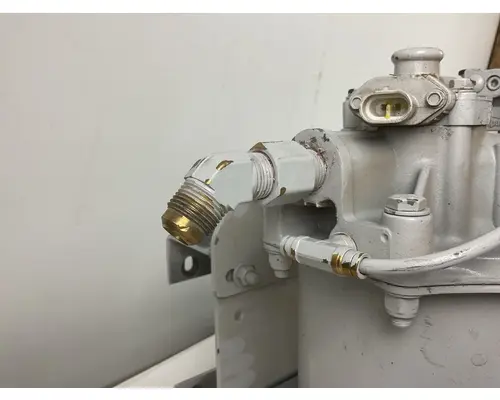 BENDIX AD9 AIR DRYER