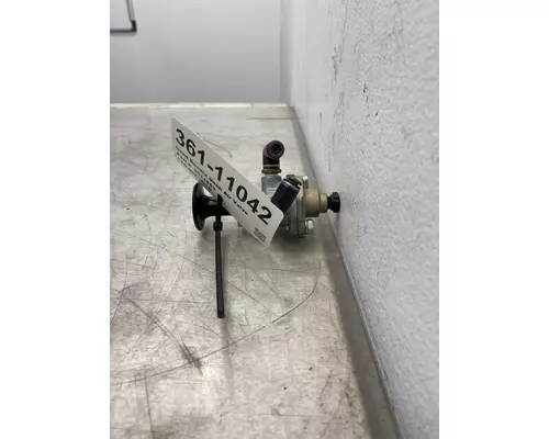 BENDIX Cascadia 125 Brake Proportioning Valve