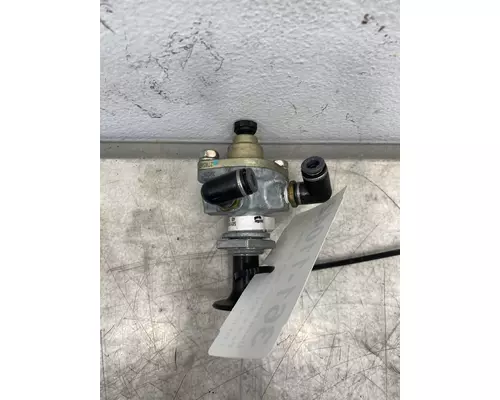 BENDIX Cascadia 125 Brake Proportioning Valve