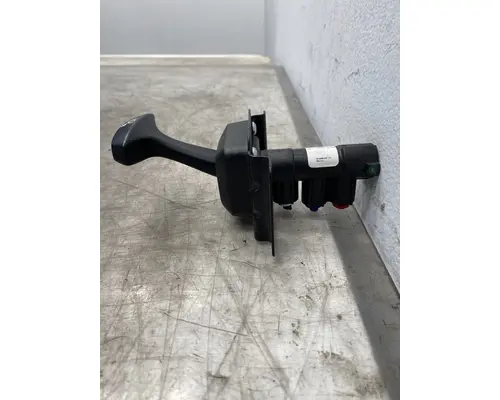 BENDIX Cascadia 126 Brake Proportioning Valve