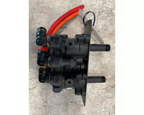 BENDIX Cascadia Brake Proportioning Valve