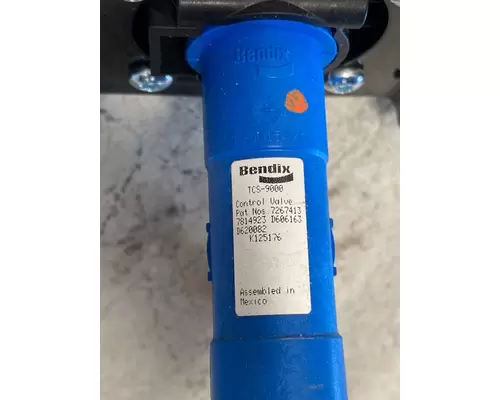 BENDIX Cascadia Brake Proportioning Valve