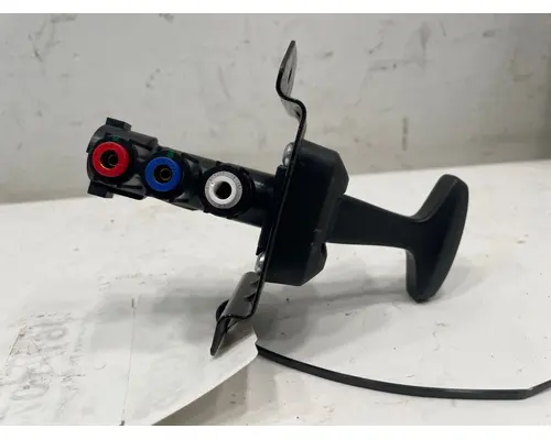 BENDIX Cascadia Brake Proportioning Valve