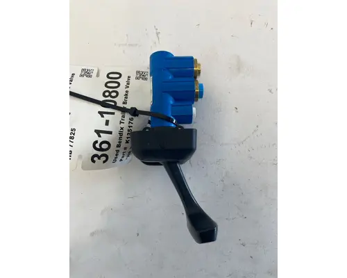 BENDIX Cascadia Brake Proportioning Valve