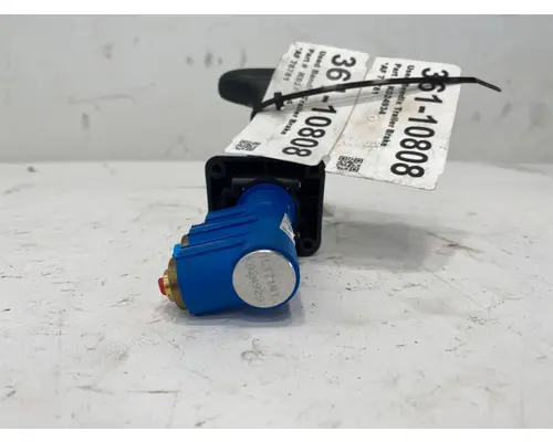 BENDIX Cascadia Brake Proportioning Valve