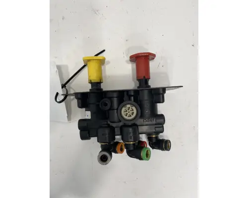 BENDIX Cascadia Brake Proportioning Valve