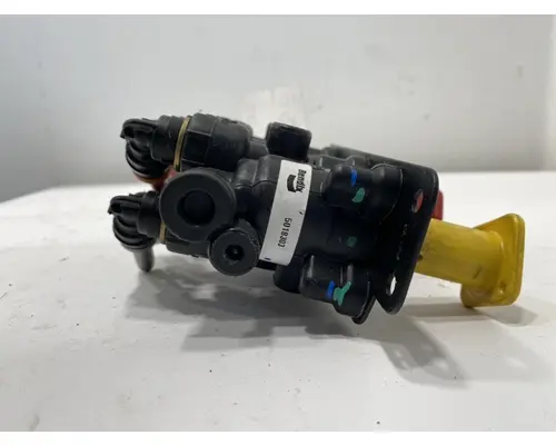 BENDIX Cascadia Brake Proportioning Valve