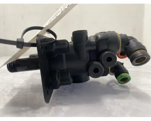 BENDIX Cascadia Brake Proportioning Valve
