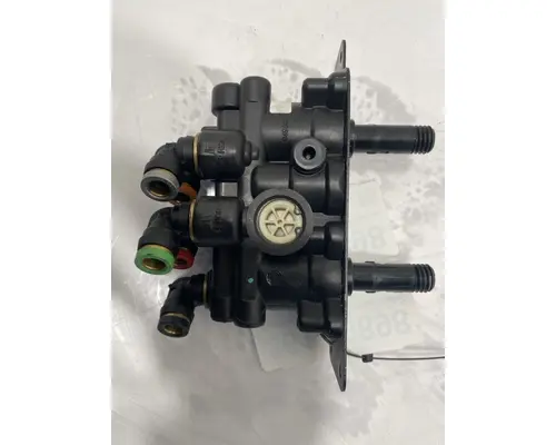 BENDIX Cascadia Brake Proportioning Valve