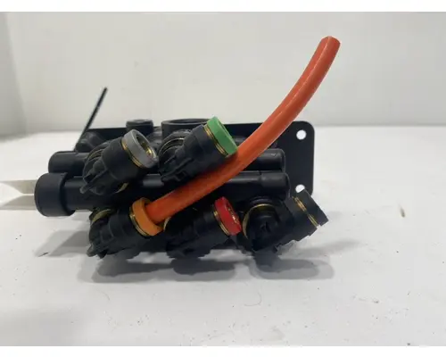 BENDIX Cascadia Brake Proportioning Valve