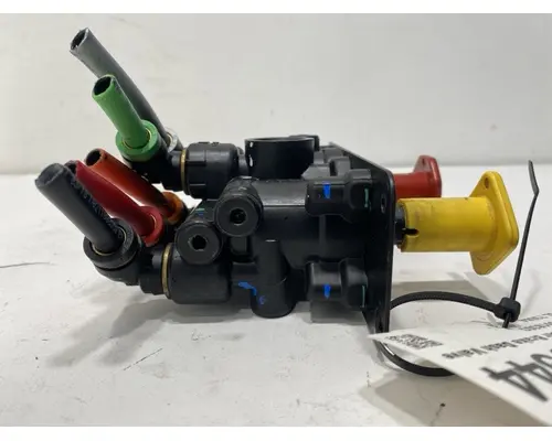 BENDIX Cascadia Brake Proportioning Valve