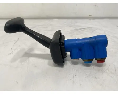 BENDIX Cascadia Brake Proportioning Valve