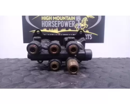 BENDIX G90-6036 Brake, Tractor Protection Valve
