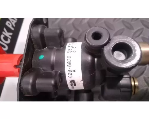 BENDIX G90-6036 Brake, Tractor Protection Valve