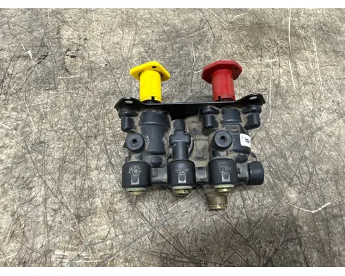 BENDIX G90-6036 Brake Valve (Air)