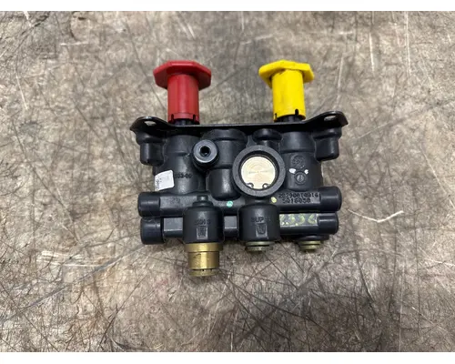 BENDIX G90-6036 Brake Valve (Air)