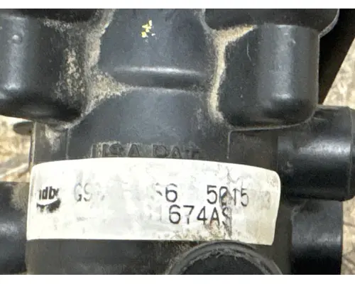 BENDIX G90-6036 Brake Valve (Air)