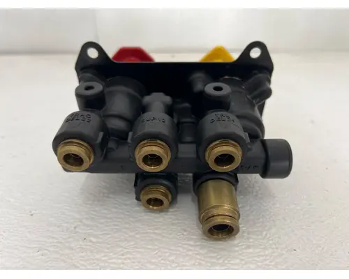 BENDIX G90-6036 Brake Valve (Air)