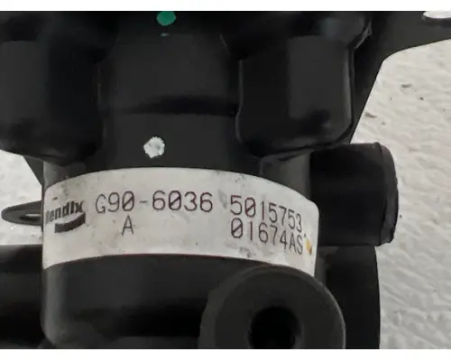 BENDIX G90-6036 Brake Valve (Air)