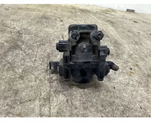 BENDIX K049154 Brake Valve (Air)