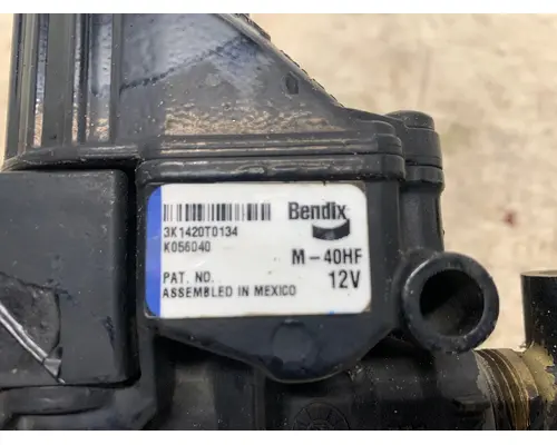 BENDIX K056040 Brake Valve (Air)
