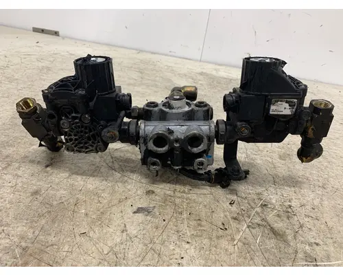 BENDIX K056040 Brake Valve (Air)