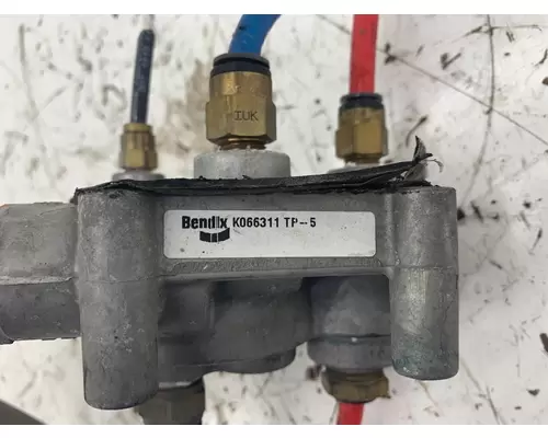 BENDIX K066311 Brake Proportioning Valve