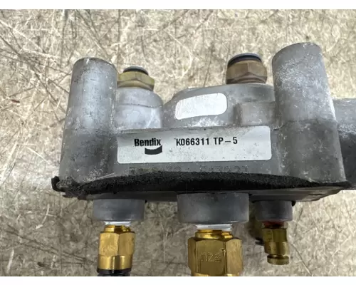 BENDIX K066311 Brake Valve (Air)